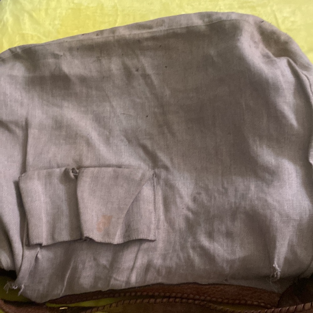 Gucci Limited Edition Leather Two Strap Bag - Picture 14 of 16